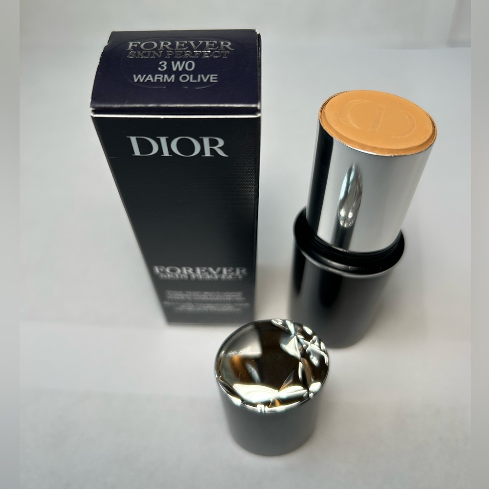 NWT🌷(#3WO—Warm Olive) DIOR Forever Skin Perfect 24H Multi-Use Foundation Stick
